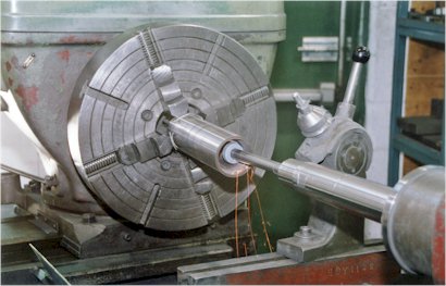 Internal grinding with dimensional tolerances of 0.0001" (0.0025mm)